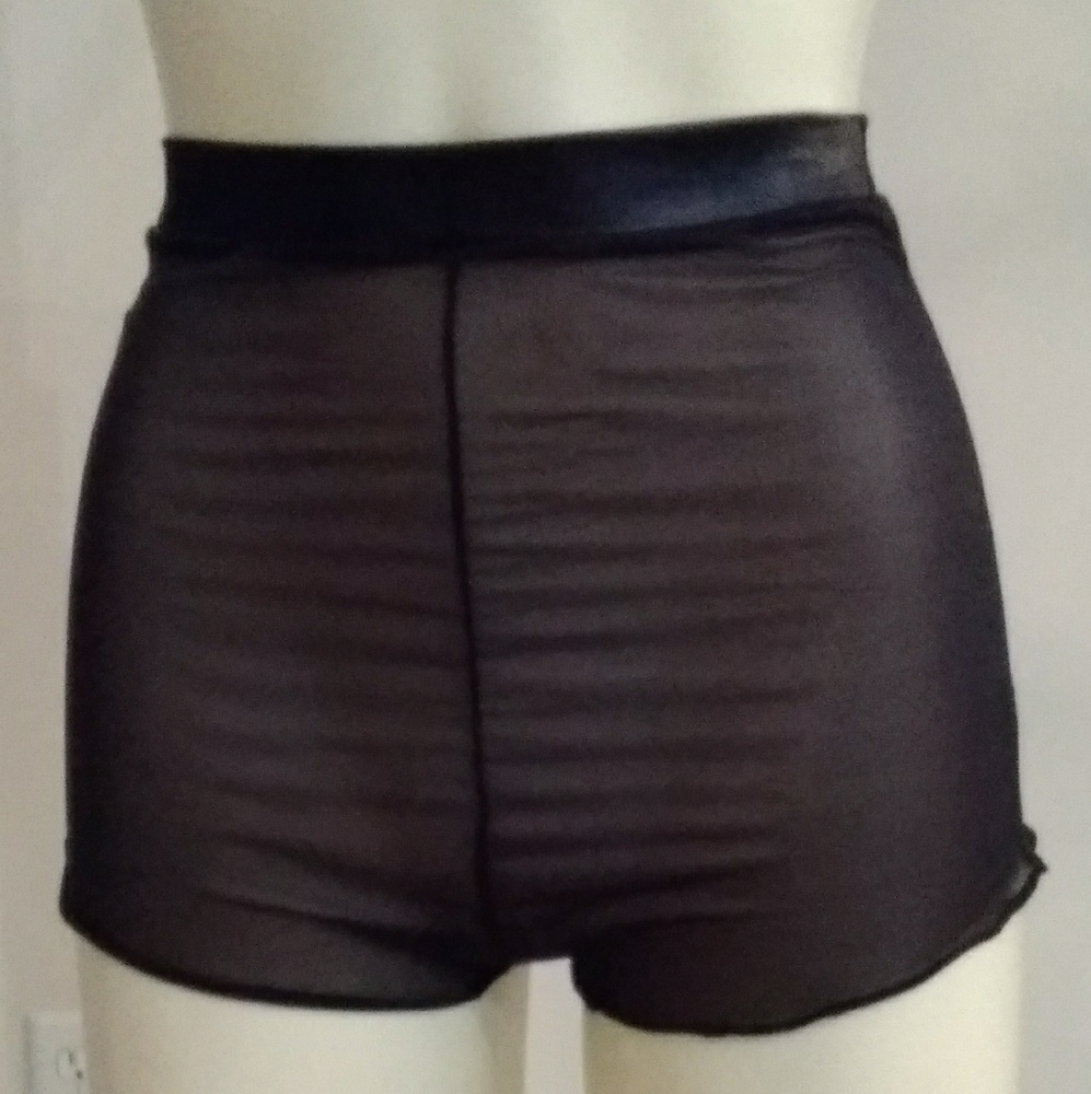 Shame sheer boxer NWOT